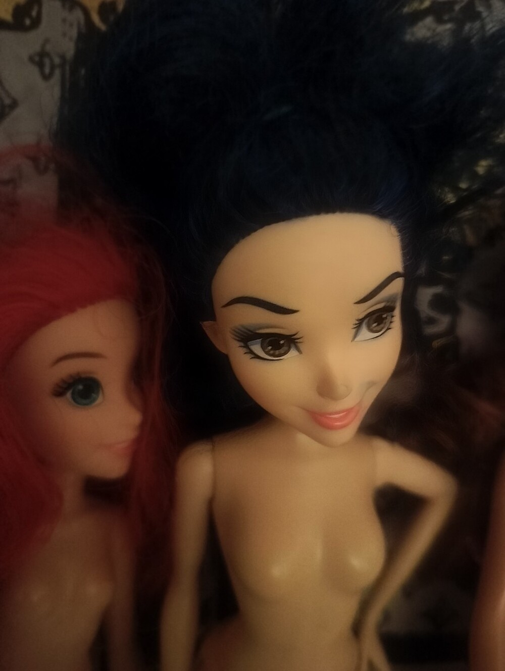 Update Random Doll - Picture 2 of 2
